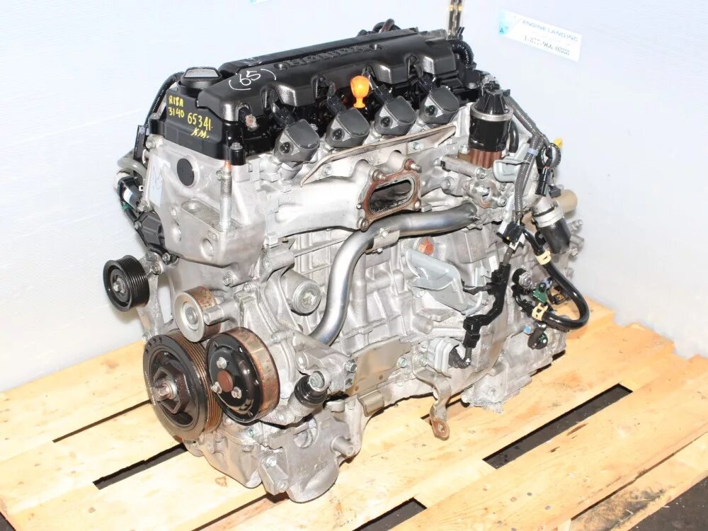 Двигатель r18a Honda. ДВС Honda r18. Civic двигатель:r18a2. Двигатель Honda 1.8 Civic r18a.