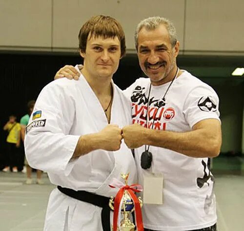 Алымов александр каратэ. Еременко каратэ. Александр еременко киокушинкай. Еременко александр киокусинкай. Александр еременко каратэ фото.