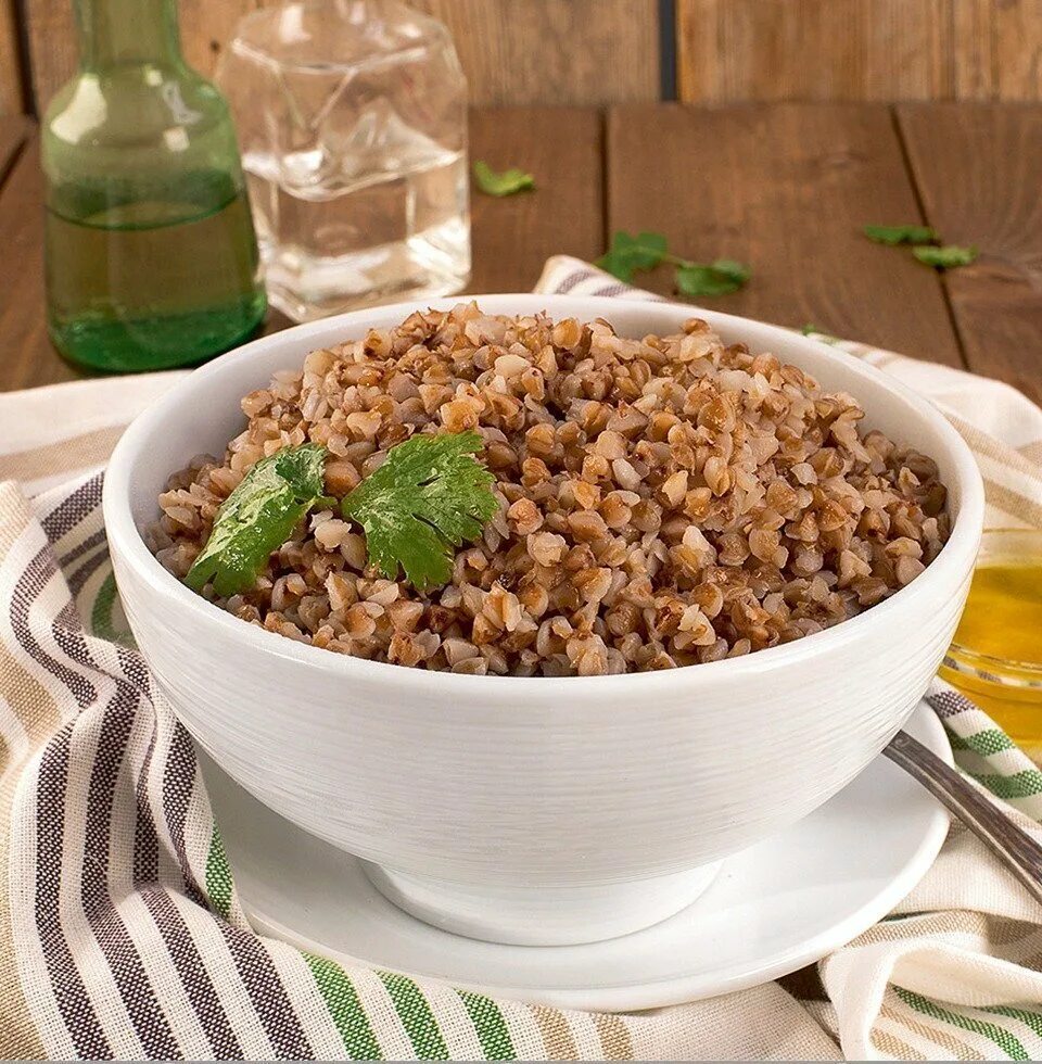 Гречневая. Геркулес крупа гречневая. Гречка вареная. Гречневая. Гречка каша.