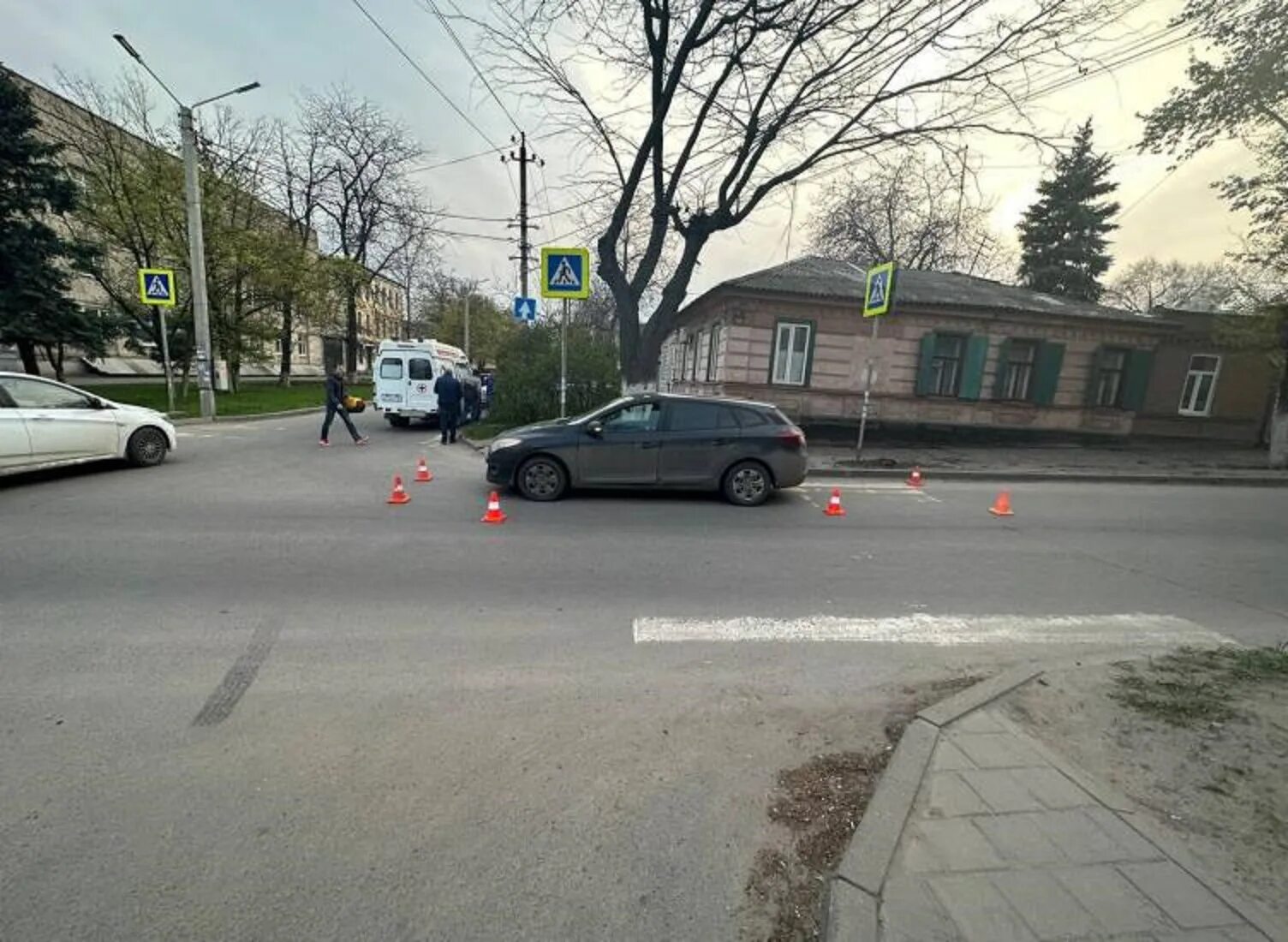 Что случилось в новочеркасске. 18.04.21 авария в новочеркасске. новочеркасск дтп школьники.