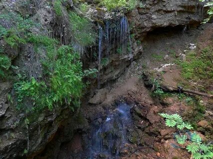 Водопад серебряный каскад