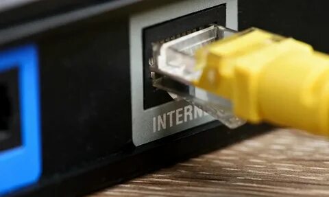Специалист по подключению интернета
