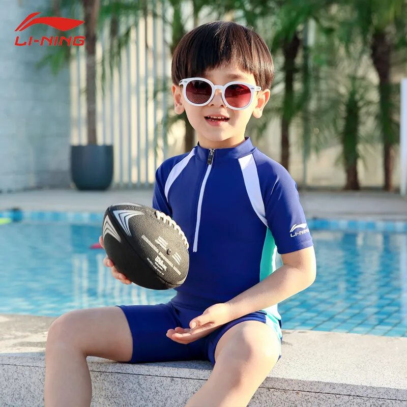 Купальники для мальчиков 9 лет. Закрытый купальник для мальчика. Купальный костюм disney для мальчика. Купальник мал. Детский купальник мальчиков.