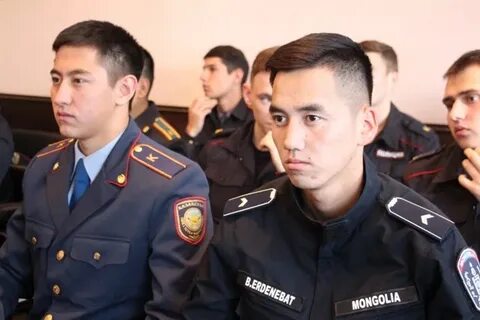 Представители полиции
