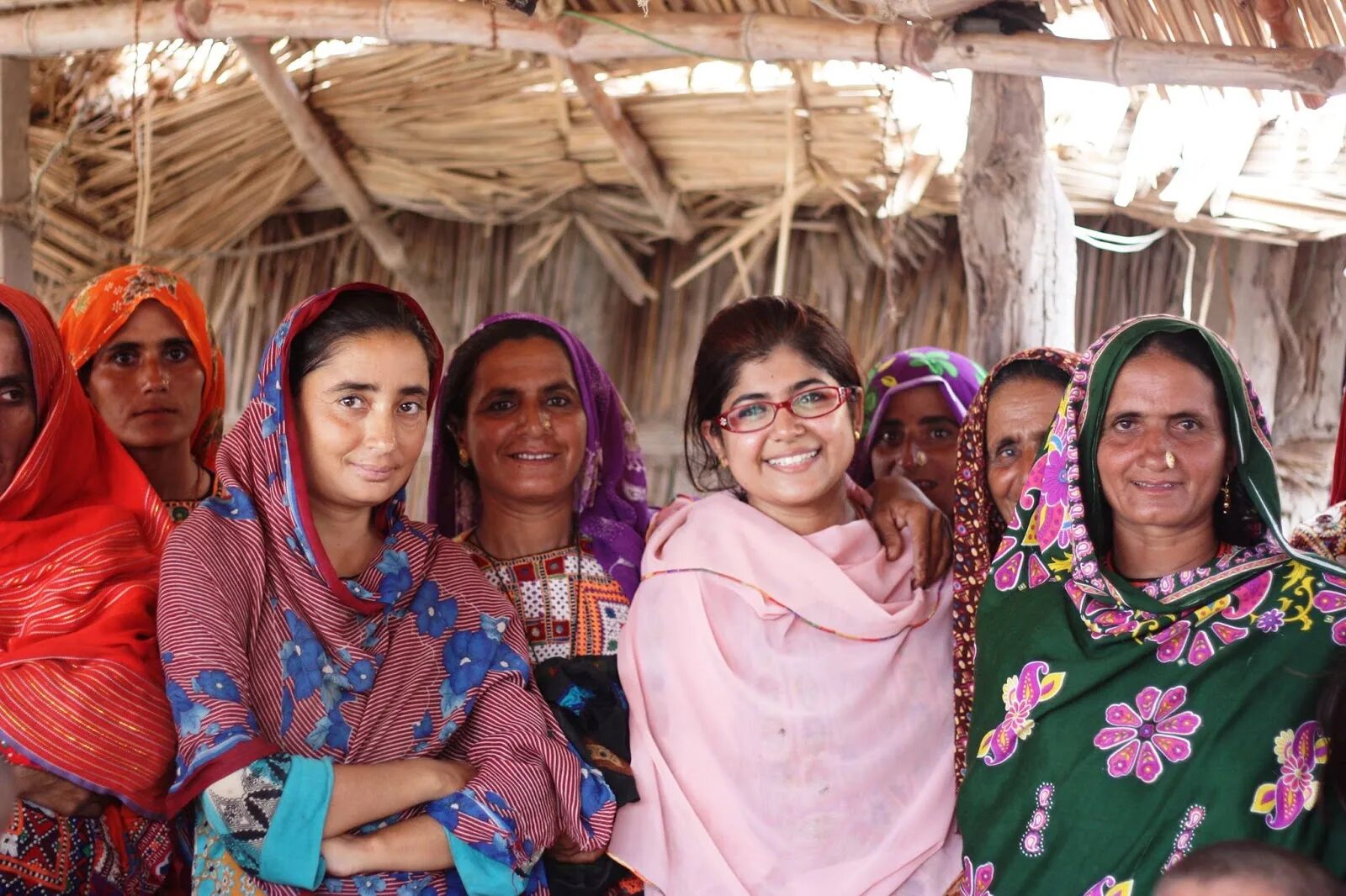 Пакистан женщины. Женщина из Пакистана. Пакистан жители. Village women