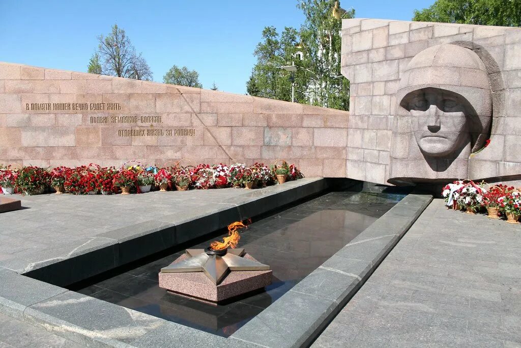 Ржевский мемориал советскому солдату. Мемориал лепихина. Мемориал лепихина. Горельеф скорбящей матери-родине самара. Мемориал воинской славы тамбова.