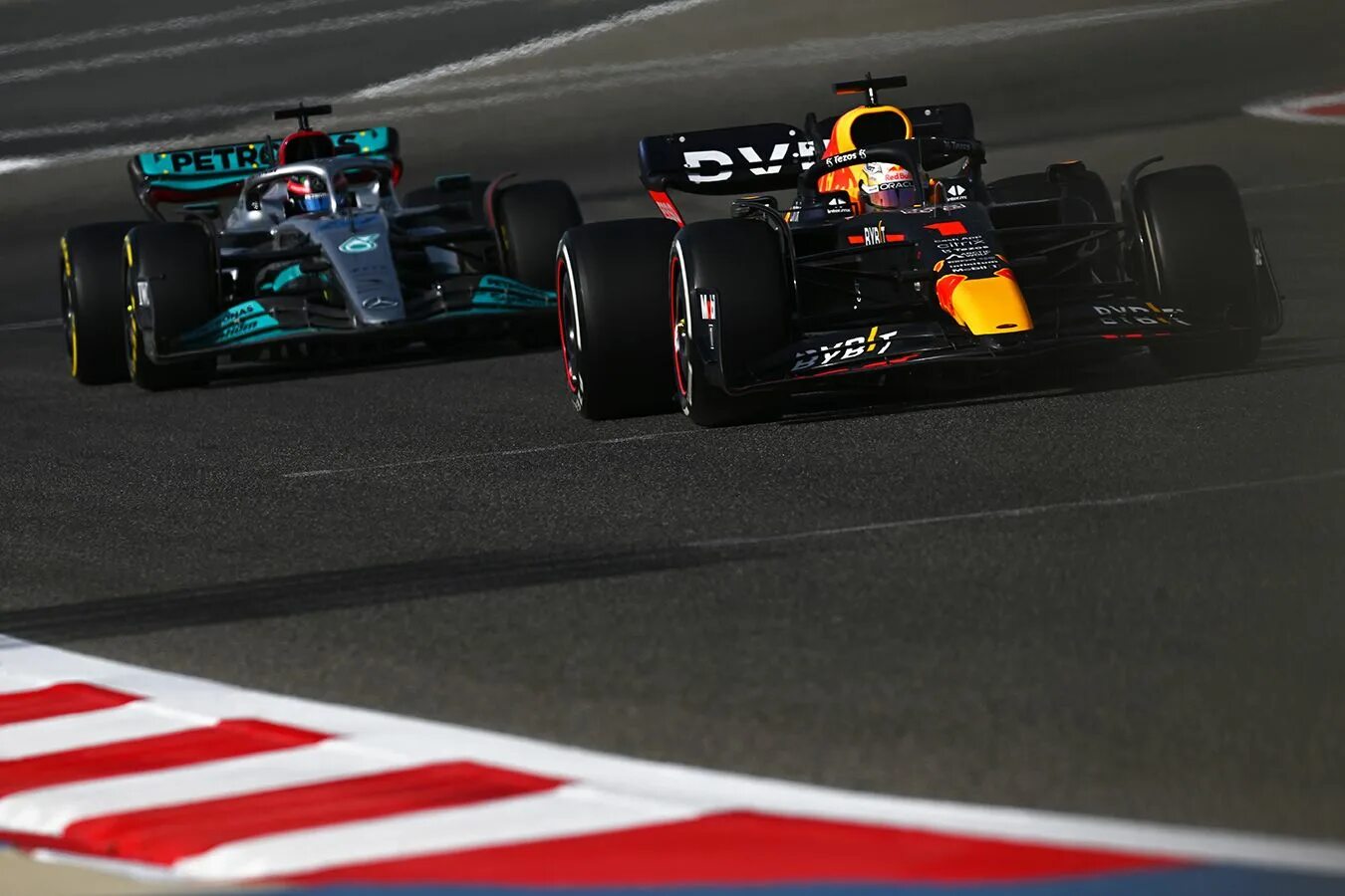 Ф 1 2025 г. Болиды ф1 2025. formula 1 red bull машина ферстаппен. гран-при бахрейна формулы-1.