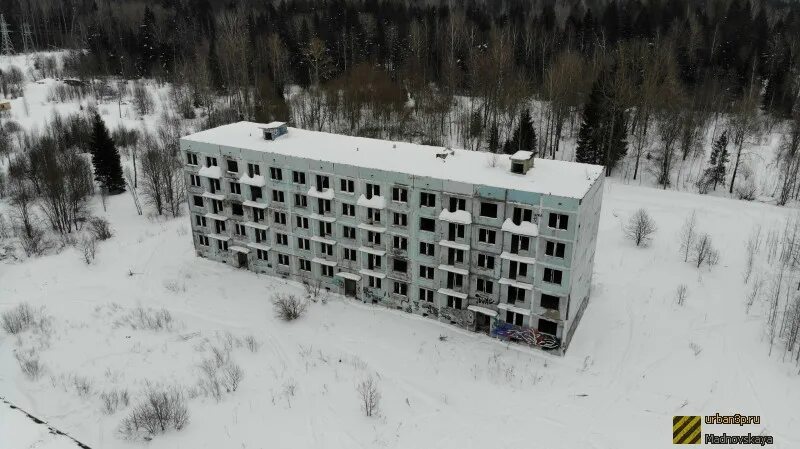 Таежинск город. Адуляр город-призрак. заброшенный город адуляр. город-призрак адуляр 2025.