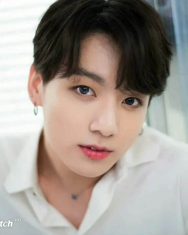 Бтс jungkook. Чон чонгук прическа. Чон чонгук. Чон чонгук. Чонгук бтс 2022.