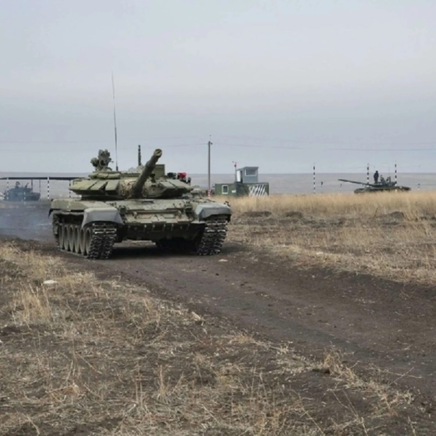 Прорыв границы с украиной. Т90м прорыв. Военный полигон в Керчи. Т 90 прорыв т 90м. Российские танки на Украине.