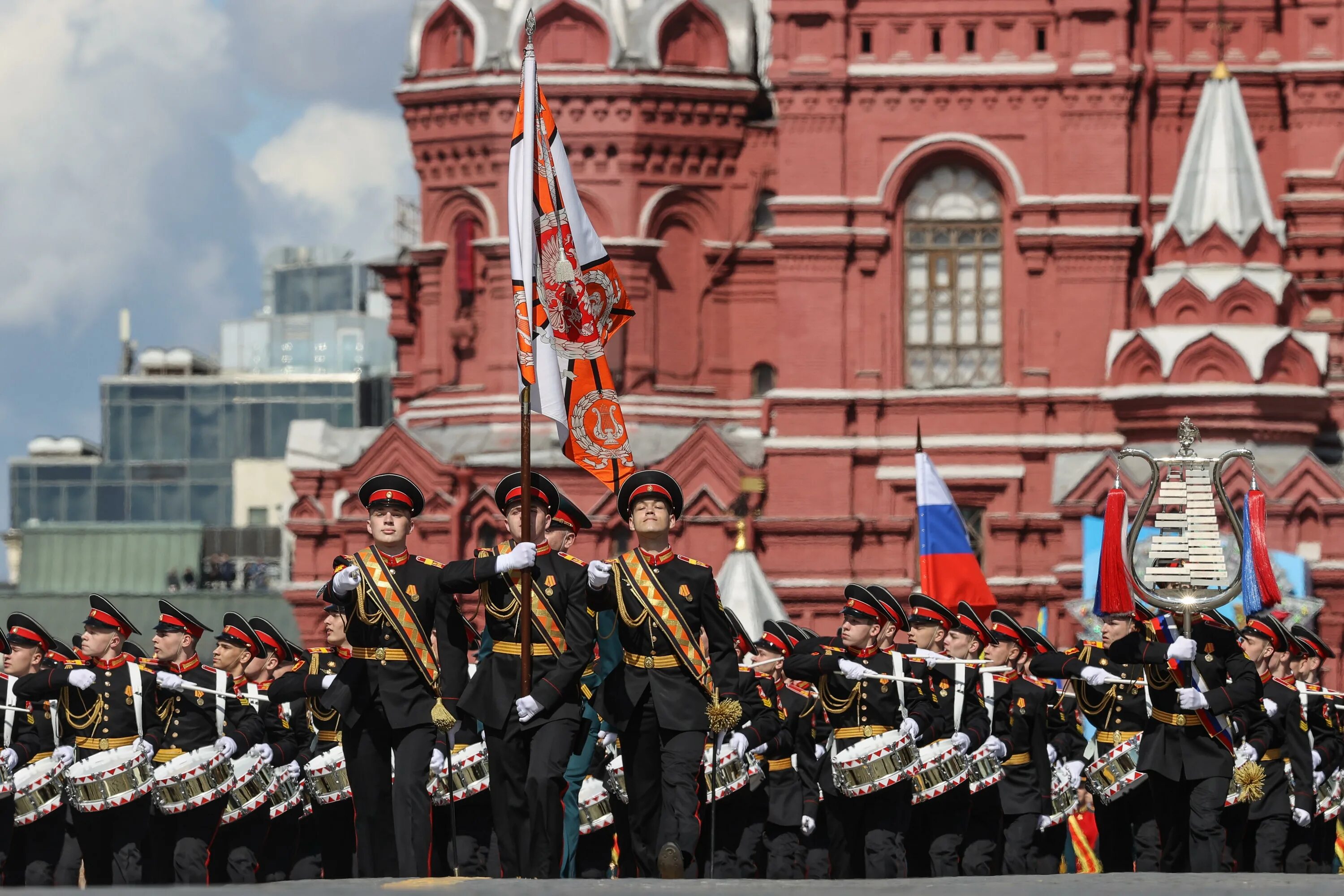 Видео парада победы в москве. Парад 9 мая. 9 Мая парад Победы красной площади. Парад на красной площади 9 мая 2022. Парад на красной площади 9 мая 2015 года.