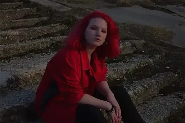 Звездное небо и человек. Звезды в пустыне. Взгляд на звезды. Looking at the stars admiring from afar. Looking at the stars admiring from afar.