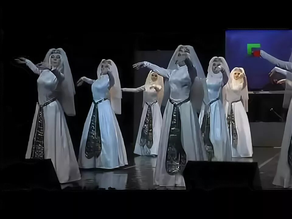 Картули диско слушать. Репетиция ансамбля нохчо. ансамбль картули сули. ансамбль нохчо девушки репетиции. давлури балалайка.