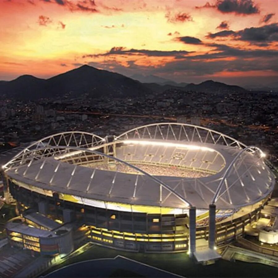 Самые красивые стадионы. Олимпийский стадион Рио де Жанейро. Маракана Рио-де-Жанейро. Футбольный стадион в Рио де Жанейро. Стадион Маракана в Бразилии.