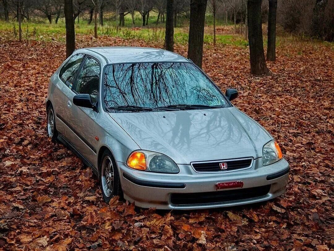 98 год поколение. Honda Civic 1998 хэтчбек. Honda Civic 6. Хонда Цивик 1998. Honda Civic 1998 1.4.