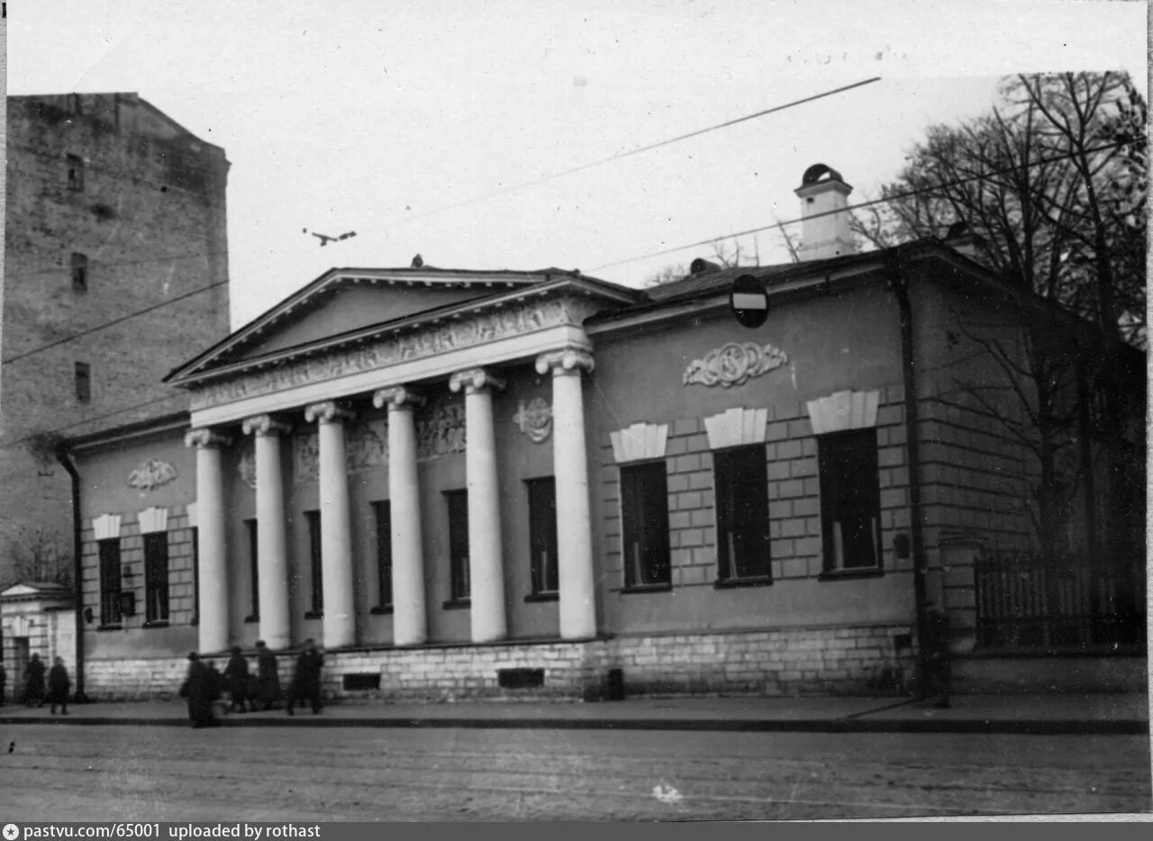 Улица пречистенка 19 11с2. Усадьба Лопухиных на Пречистенке. Усадьба Давыдова на Пречистенке. Москва Пречистенка усадьба Дениса Давыдова. Пречистенка 17 усадьба Дениса Давыдова.