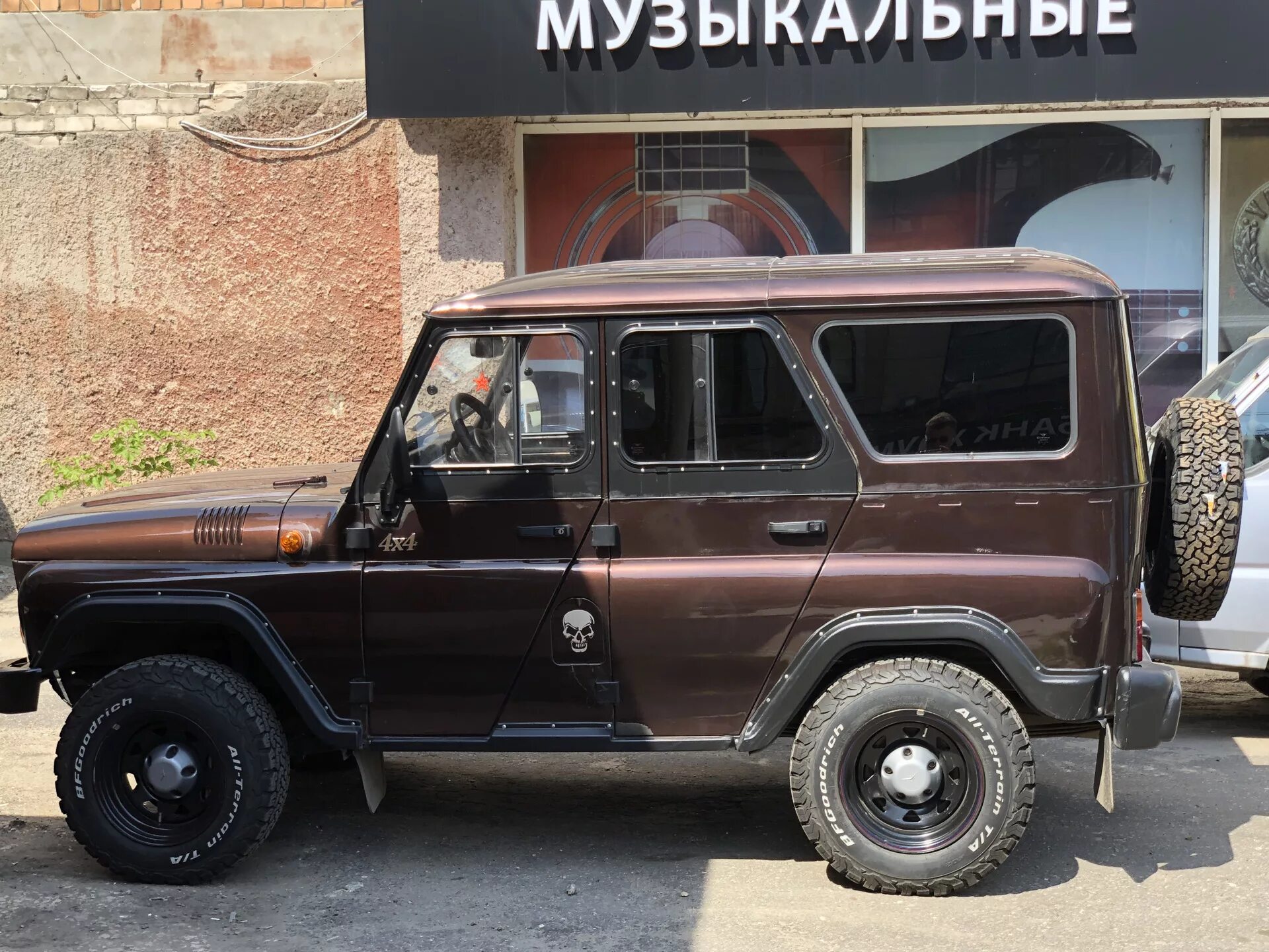 УАЗ 3151 Hunter. УАЗ-315195 «Хантер». УАЗ 315195. УАЗ Hunter 31530. Уазик в городе