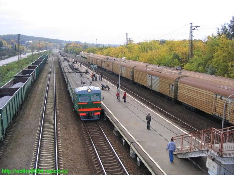 Яхрома 4. ЖД станция Яхрома. ЖД станция Яхрома Московская. Железная станция Яхрома. Московская область станция Яхрома.