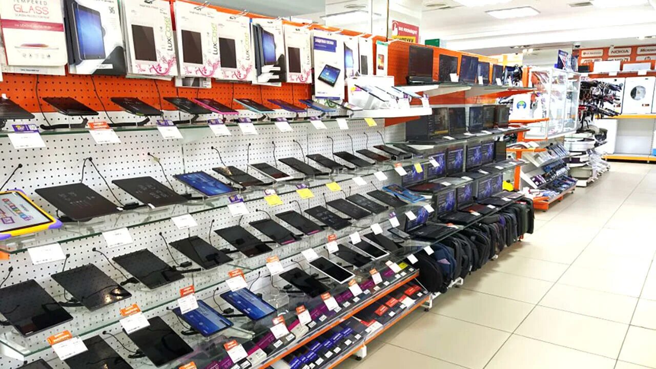 Днс курган куйбышева. Днс валдай. Днс курган смартфоны. Днс реж. Днс пушкинский курган.