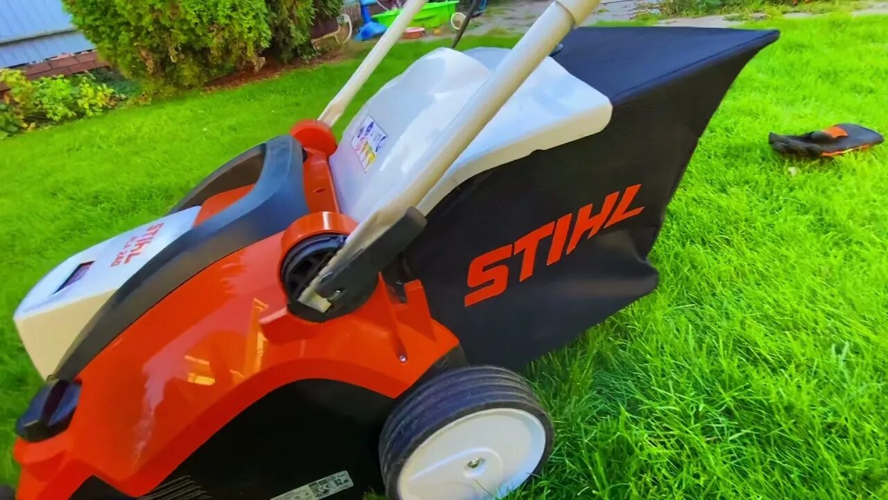 Штиль 240. Скарификатор для газона штиль. Аэратор газона Stihl RLE 240.0. Электрического аэратора скарификатора газона Stihl RLE 240. Скарификатор Champion esc1532.