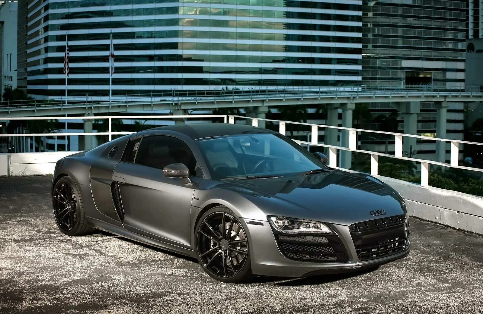 Audi r8 2000. Audi r8 Black Matte Edition. Audi r8 серая. Audi r8 1000hp