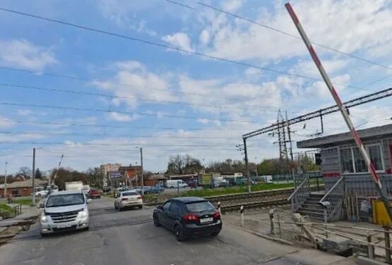 Северный переезд каменск шахтинский. Дтп на железнодорожном переезде. Каменск-шахтинский дороги. Узп 9109. Ростовская область переезд.