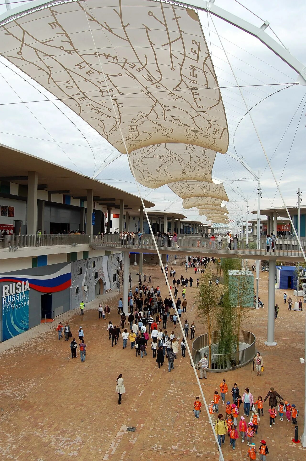 Экспо 2008 Сарагоса. Сарагоса Экспо 2008 капля. Всемирная выставка 2008. Expo 2008 Saragosa Речной аквариум.