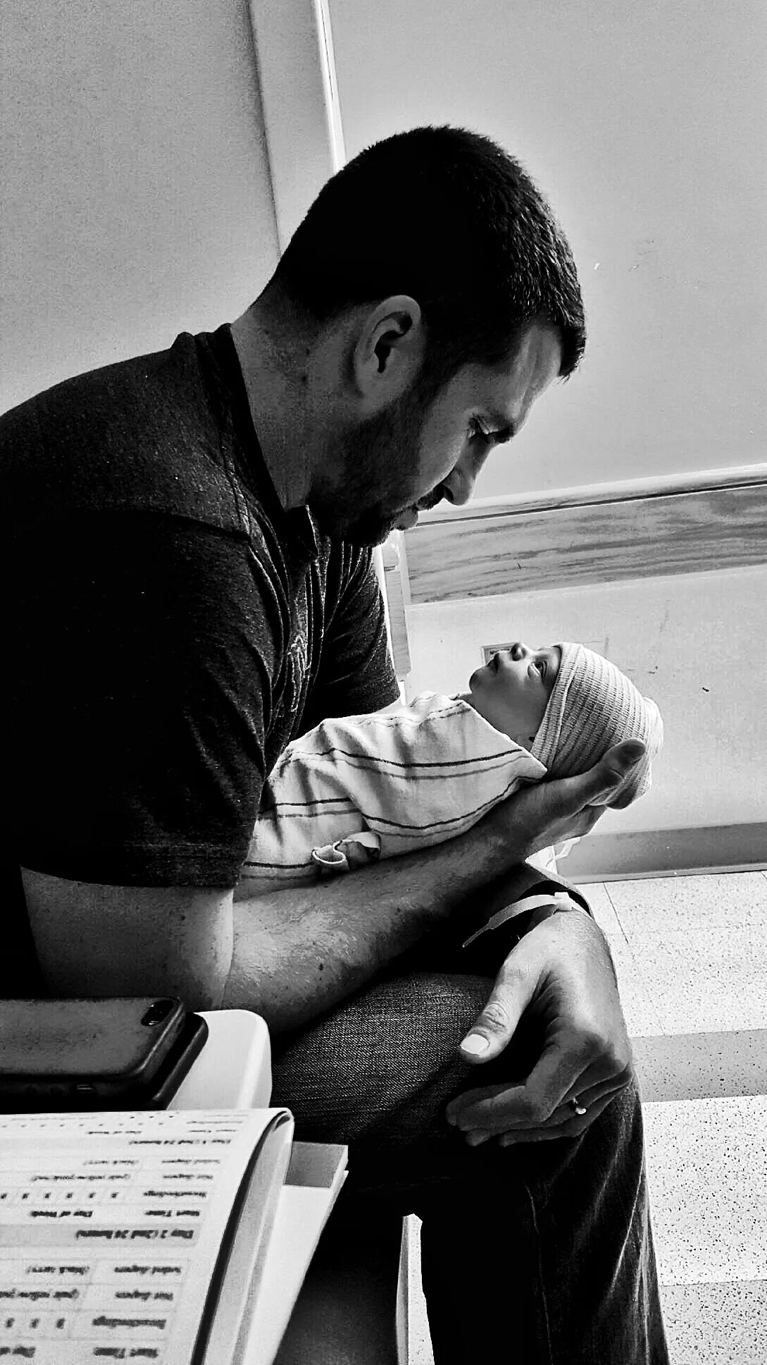 Про отцов которые бросили. Цитаты про потерю. Картинки потерять отца. Потерять отца цитата. Когда потеряла отца.