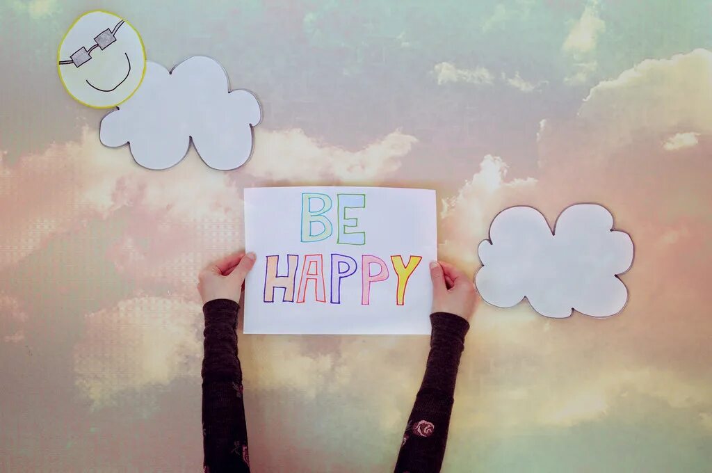 Once be happy. Картинки с надписью Happy. Be Happy картинки. Be Happy рисунок. Be Happy облако.