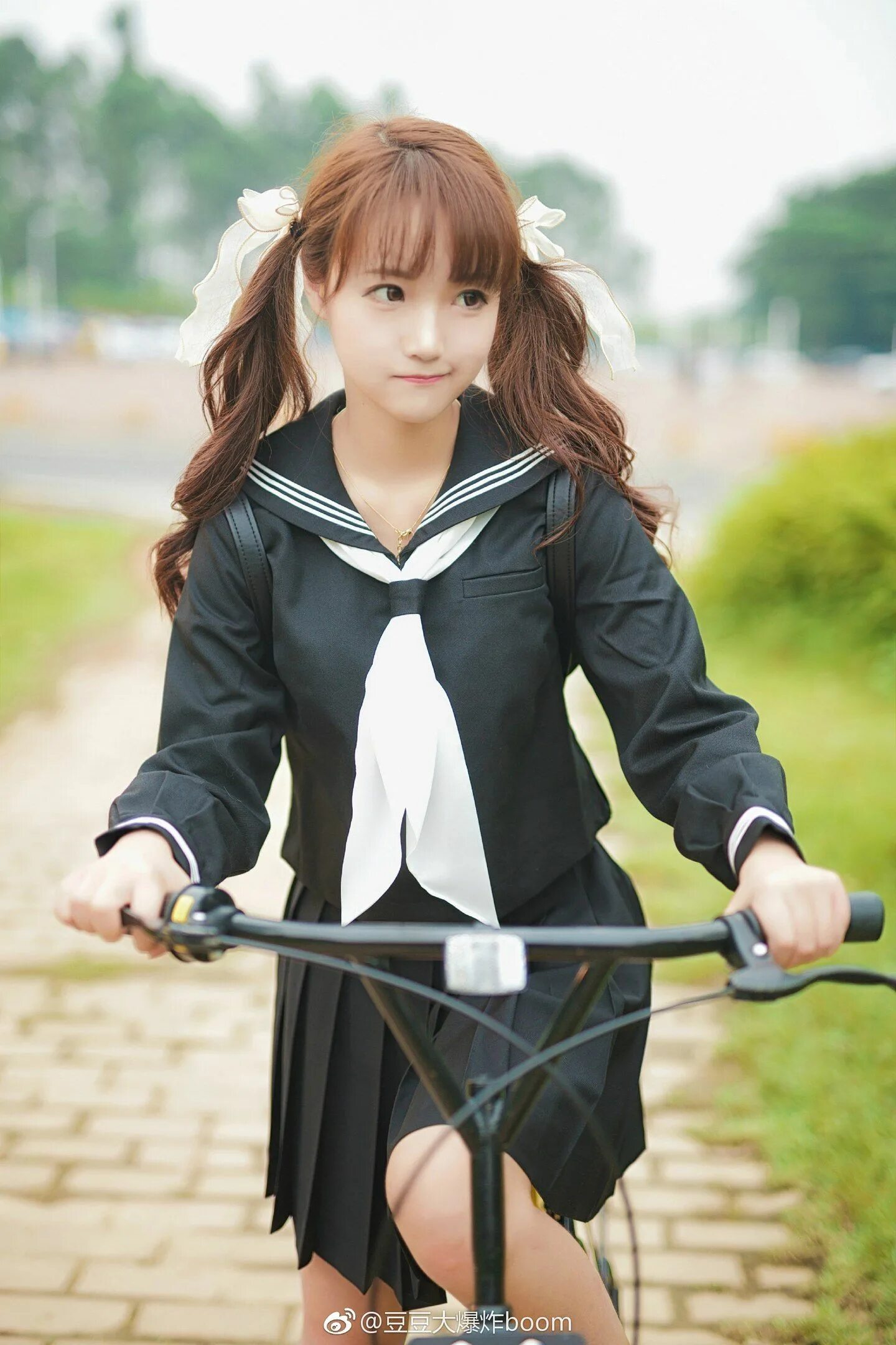 Schoolgirl new
