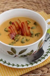 Тыквенный суп пюре с беконом и сливками