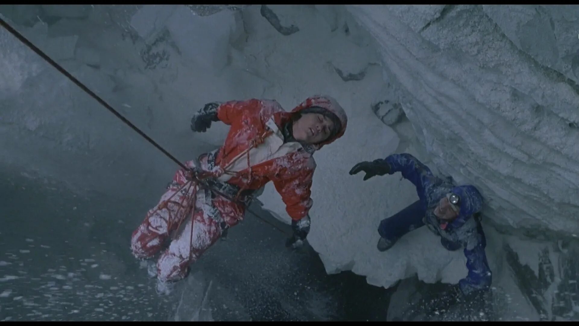 Падение в трещину. Вертикальный предел Vertical limit, 2000.