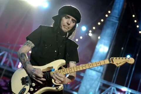The other side of mars mick mars