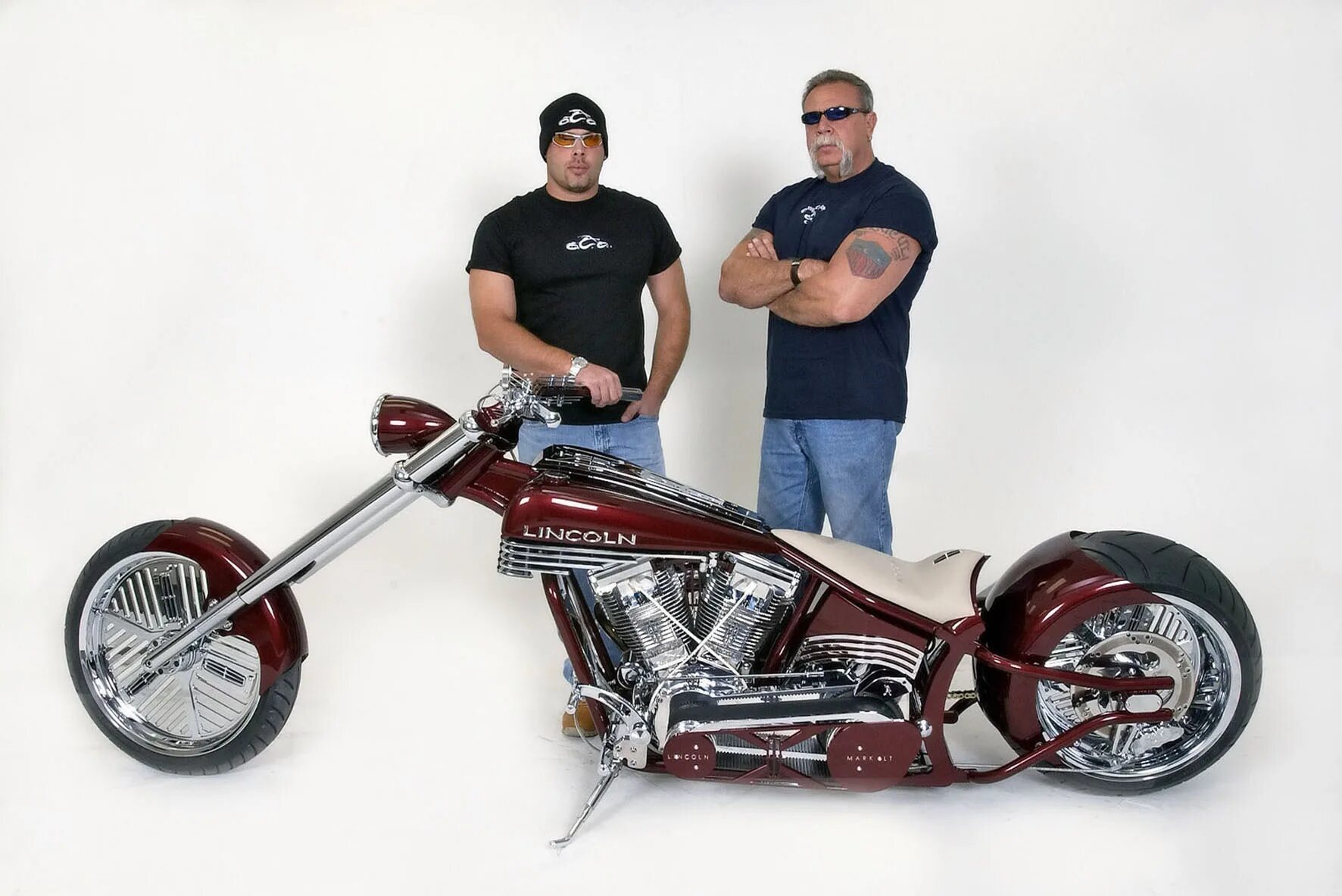 Делать кастом. Мотоциклы Orange County Choppers. Орандж Каунти чепер мотоциклы. Оранж Каунти Чопперс. Orange County Choppers чопперы.