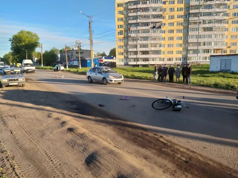 Камера на фурманова екатеринбург. Фурманова 57 рузаевка. Улица горького керчь. Камеры фурманова. Сити формат.