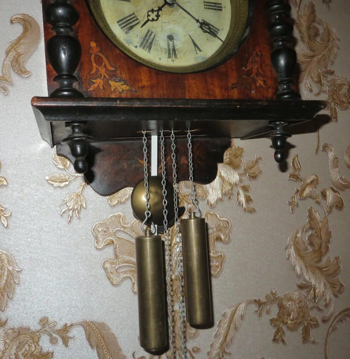 Часы ходики 19 век. Часы -ходики Мозер. Ходики с гирями и маятником Мозер.