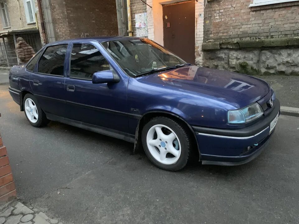Opel vectra синяя. Опель вектра 1996. Опель вектра синяя. 8 мт, 2000,. Опель вектра синяя.