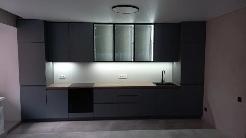 кухни aran цвет корпуса парусина фото. кухни aran miro. миро кухни. миро, нео кухни на выставке 2021. кухни миро мебель в екатеринбурге.