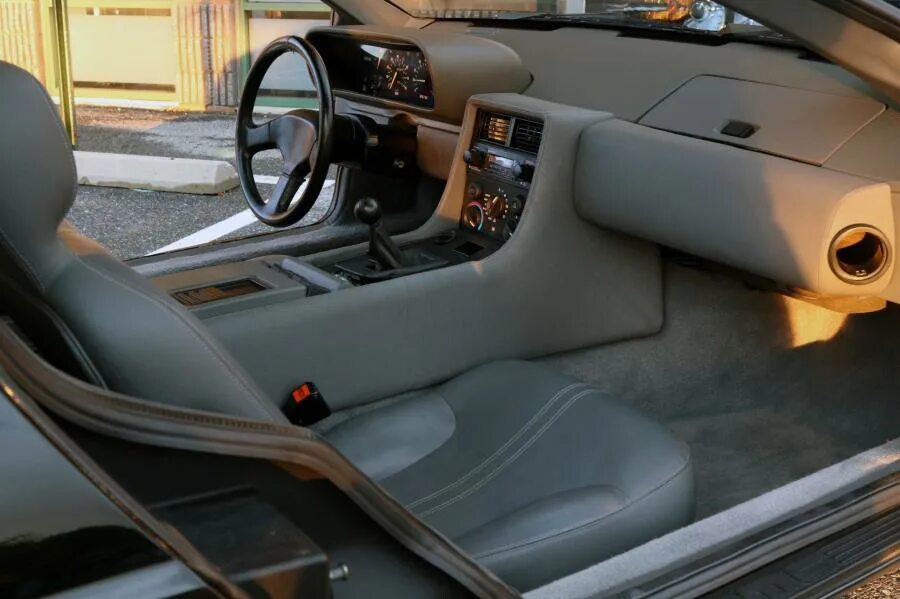 Делориан дмс 12 салон. Ваз 2112 2002 года салон. Ваз 2112 хэтчбек салон. Delorean dmc-12 салон. Салон 12 машины.