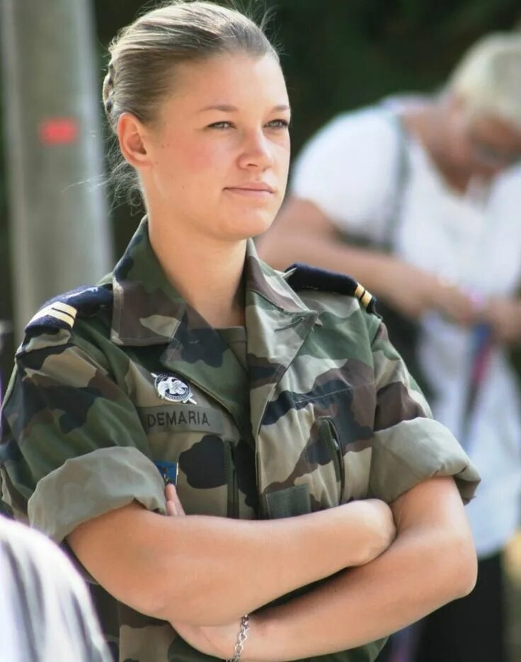 Харбий аеллар. Солдатская женщина. Солдатская женщина. Солдатская женщина. Солдатская женщина.