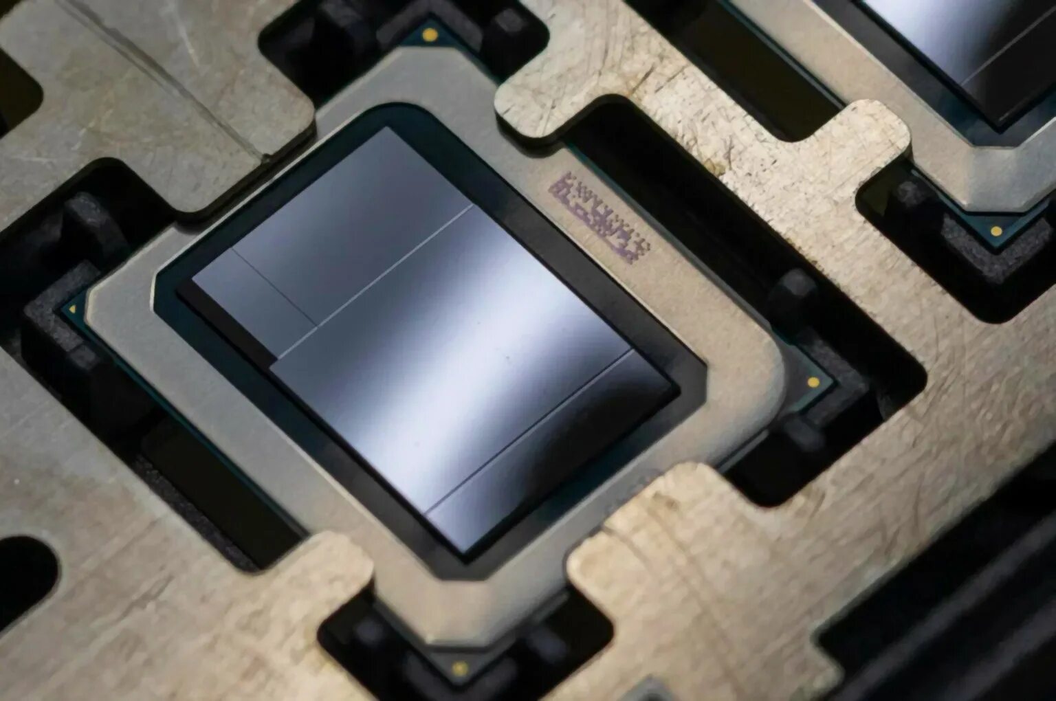Intel meteor. Процессор ibm power 10. lga 2551. ibm чип 7 нанометров. intel fab 42.