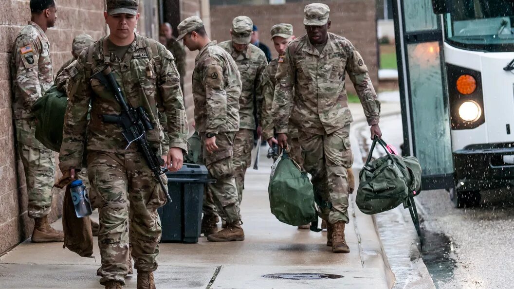 Нато в ираке. 82 Airborne Division в Ираке. 82 Воздушно-десантная дивизия США В Афганистане. Американские солдаты на востоке. Американские солдаты на Ближнем востоке.