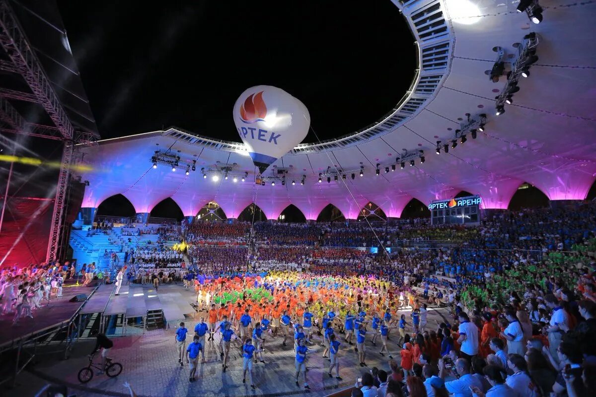 Артек артек арена. Артек артек арена. Артек арена вид сверху. Артек артек арена. Артек арена.