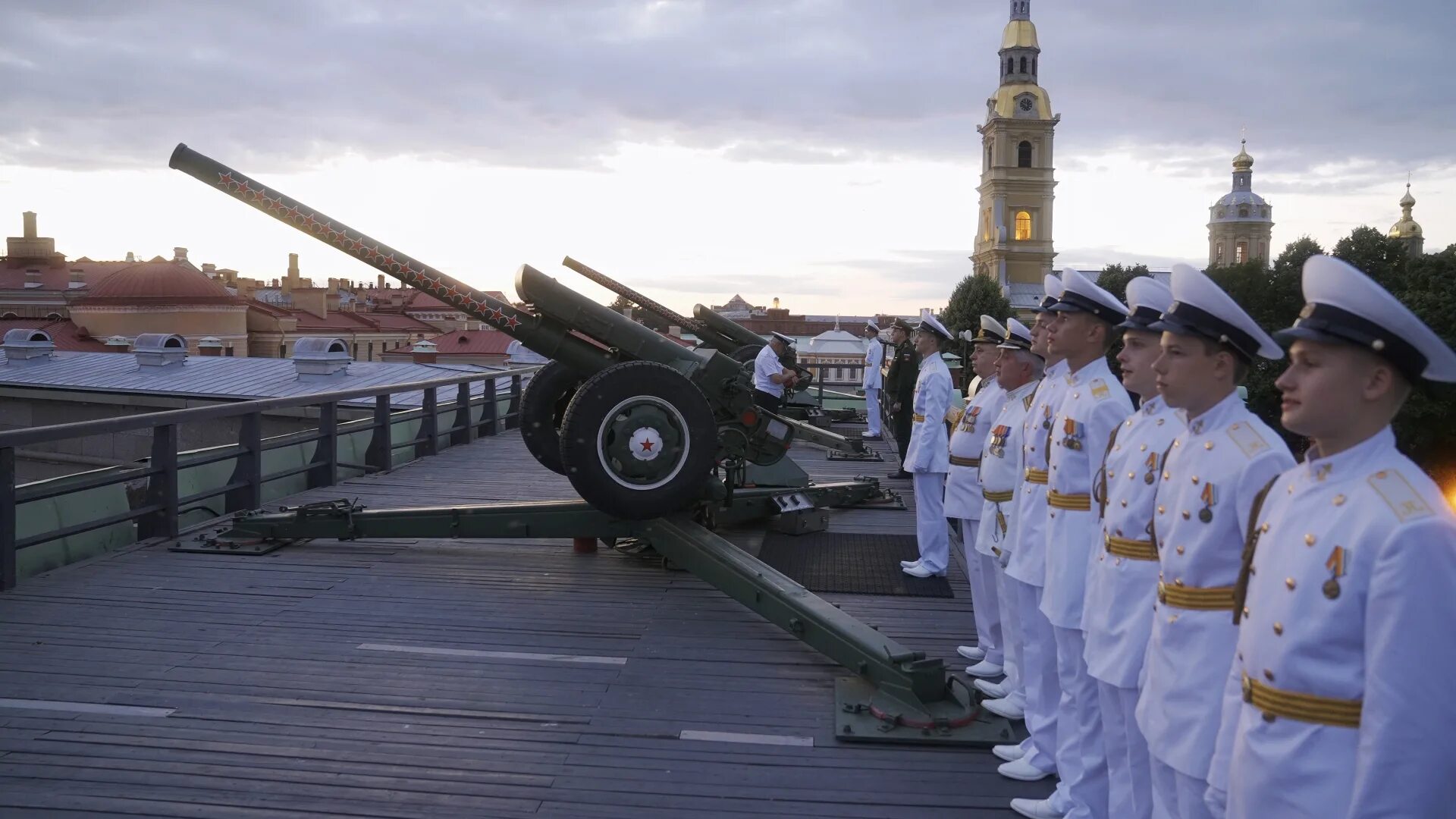 Кронштадт парад. День вмф кронштадт. день вмф в кронштадте 2025. день вмф 2025 кронштадт. военно морской парад 2025 в санкт петербурге нахимовец.
