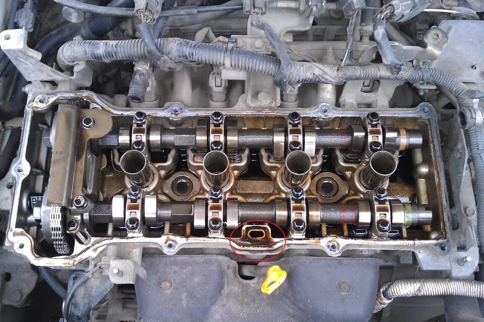 Прокладка клапана вентиляции картерных газов primera p12. Прокладка вентиляции картера ga15de. Ауди 80 б4 сапун картерных газов. Сальник клапана картерных газов ниссан. Прокладка картерных газов ниссан ga15de.