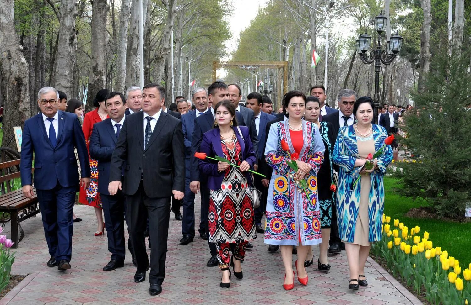 Канибадам города таджикистана. Город Канибадам в Таджикистане. Канибадам Таджикистан 2021.