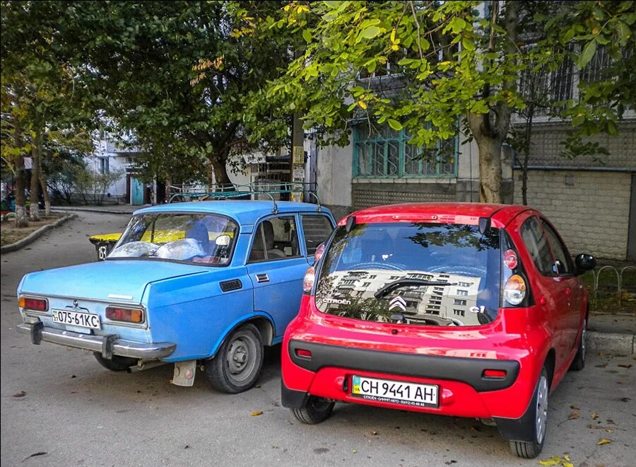 Куплю автомобиль севастополь. Украинские автомобили. Украинские машины старые. Крымские старые автомобили. Севастополь машины.