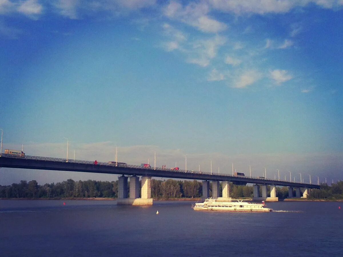 Река Обь Барнаул. Мост река Обь Барнаул. Берега реки Обь Барнаул. Набережная реки Обь Новосибирск. Река обь барнаул сегодня