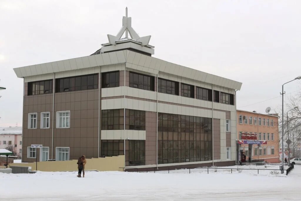 Национальная библиотека Улан-Удэ. Национальная библиотека Республики Бурятия. Здание национальной библиотеки в Улан-Удэ.