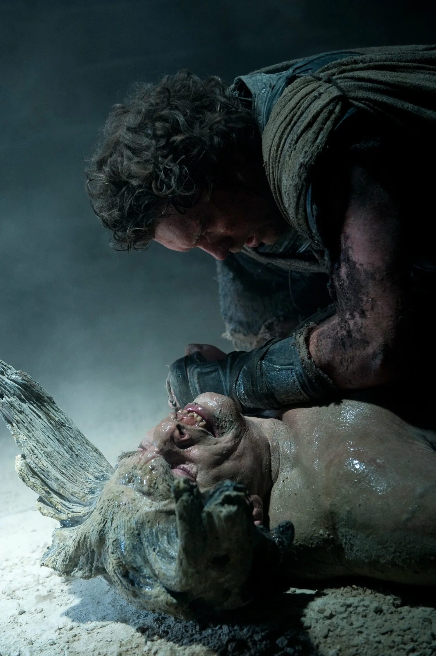 Гнев титанов лиам нисон файнс. Гнев титанов (2012, испания, сша). Гнев титанов (2012, испания, сша). Сэм уортингтон битва титанов. Тоби кеббелл гнев титанов.